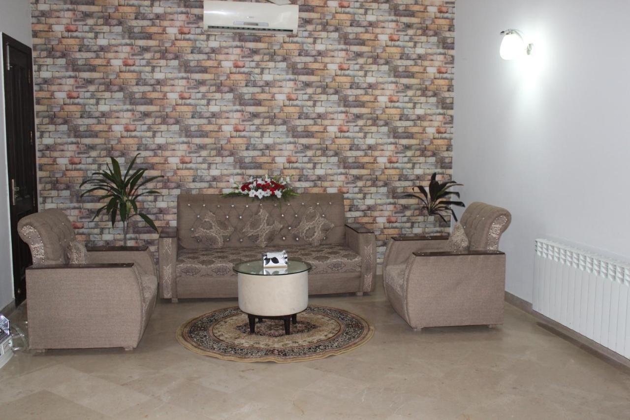 Royal Luxus Guest House 伊斯兰堡 外观 照片