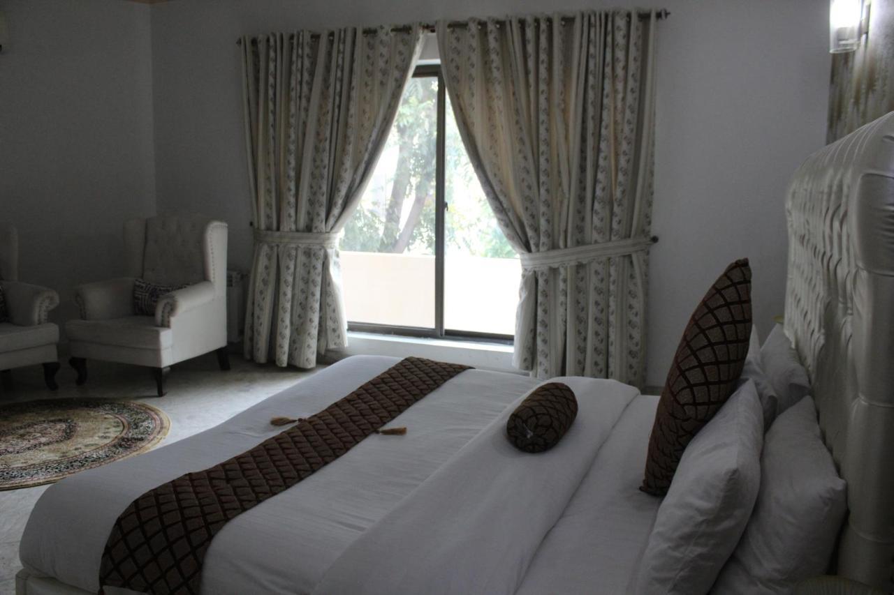 Royal Luxus Guest House 伊斯兰堡 外观 照片